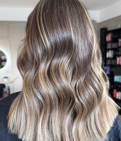 blonde-balayage-at-best-colour-salon-in-Hampshire